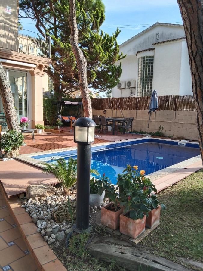 Villa Bella Estanca Castelldefels Buitenkant foto
